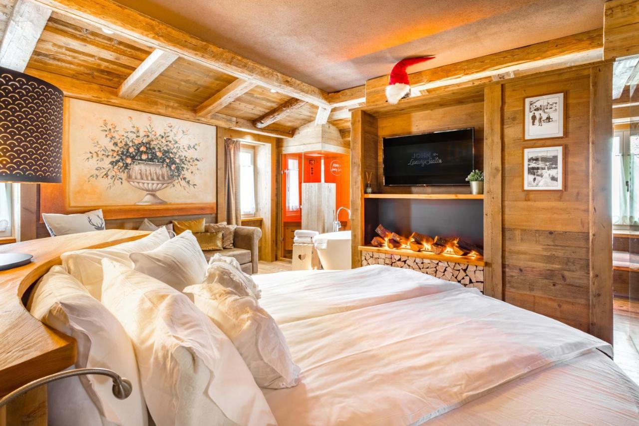John Luxury Suites Folgaria Bagian luar foto