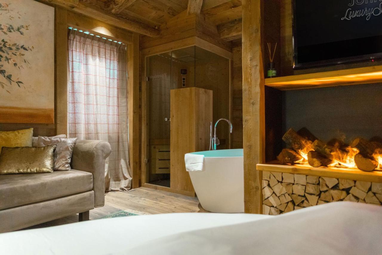 John Luxury Suites Folgaria Bagian luar foto