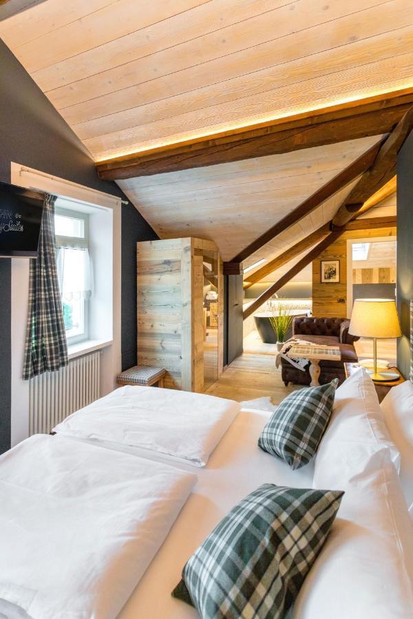 John Luxury Suites Folgaria Bagian luar foto