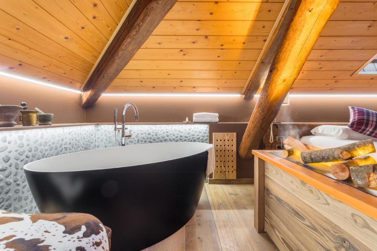John Luxury Suites Folgaria Bagian luar foto
