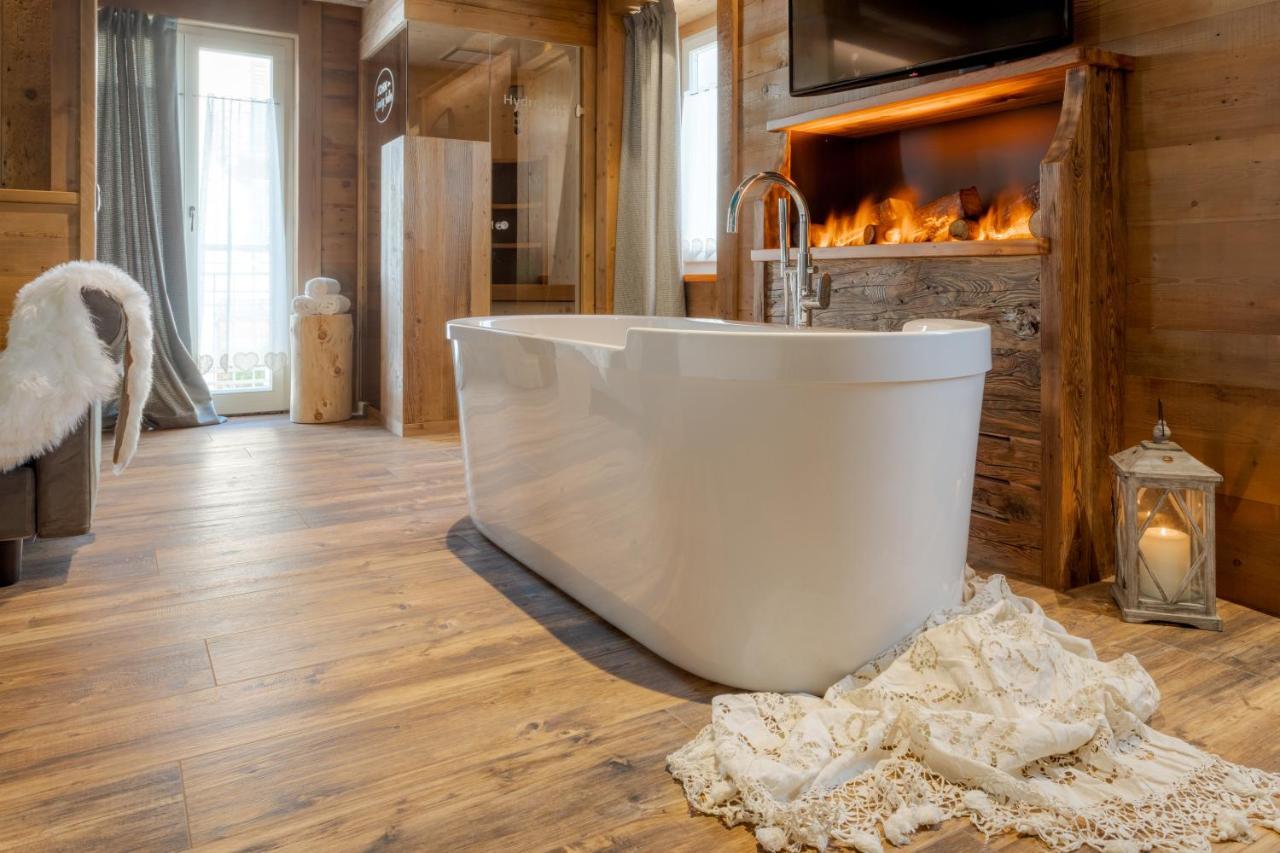 John Luxury Suites Folgaria Bagian luar foto