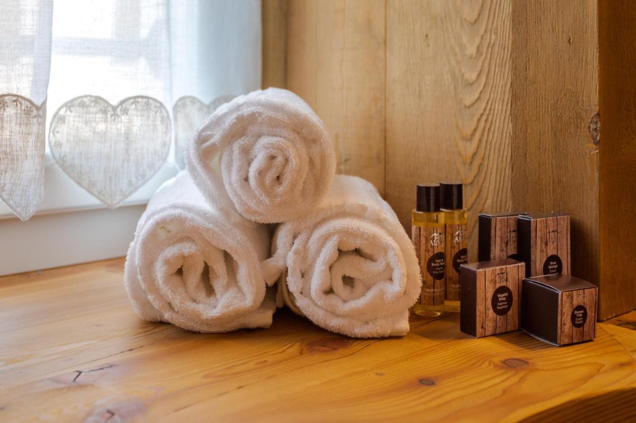 John Luxury Suites Folgaria Bagian luar foto